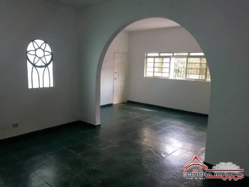 Foto 2 de Casa com 2 quartos à venda, 131m2 em Jardim Bela Vista, Jacarei - SP
