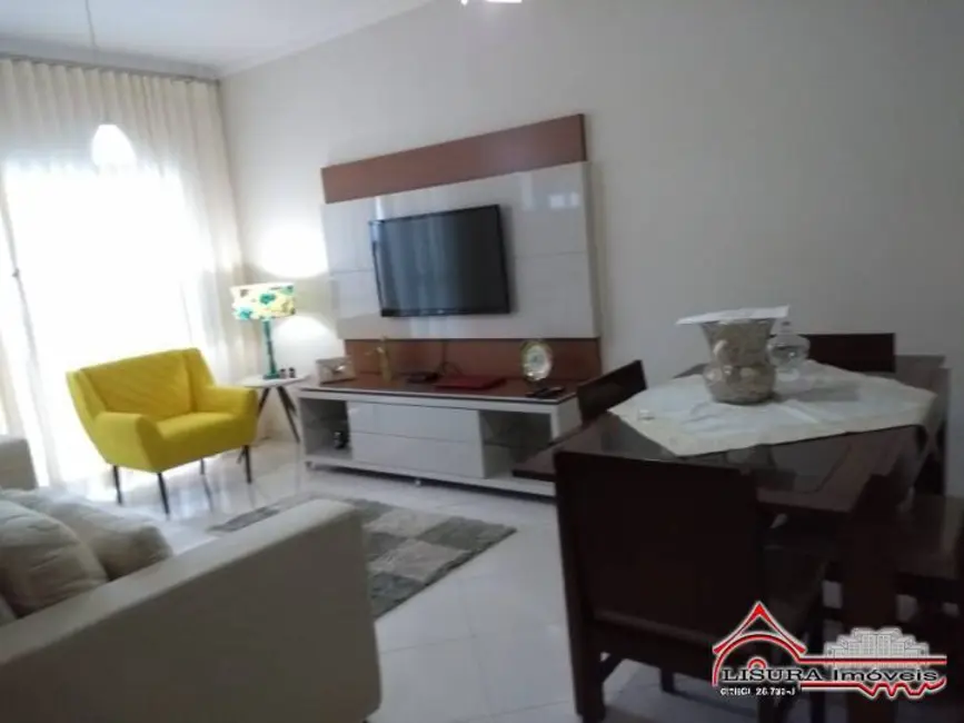 Foto 3 de Casa de Condomínio com 3 quartos à venda, 121m2 em Jacarei - SP