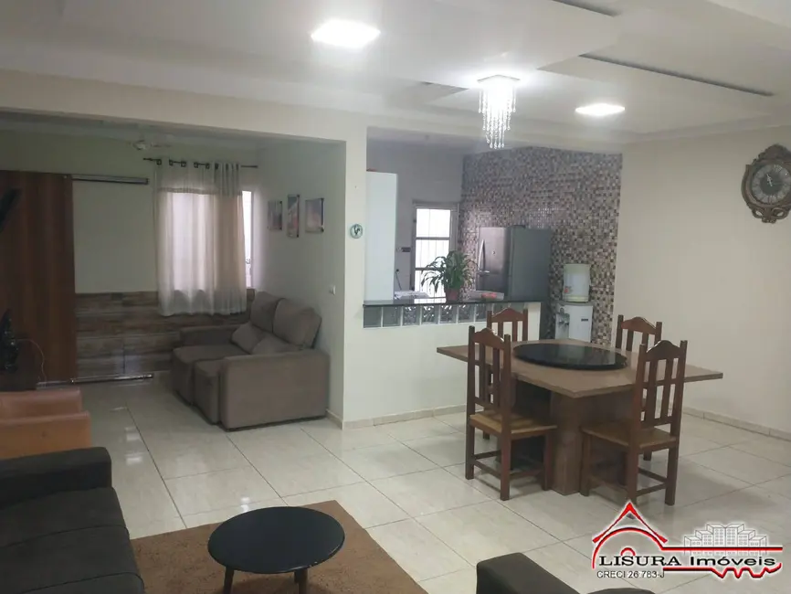 Foto 3 de Casa com 2 quartos à venda, 126m2 em Parque dos Príncipes, Jacarei - SP