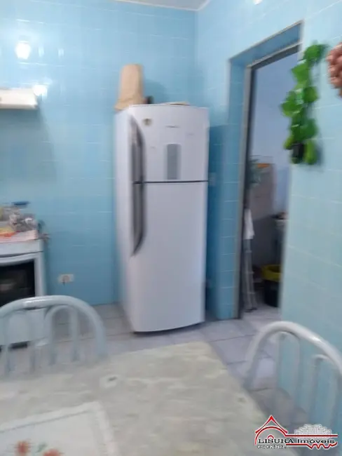 Foto 9 de Casa com 3 quartos à venda, 300m2 em Parque Santo Antônio, Jacarei - SP