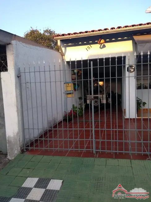 Foto 2 de Casa com 3 quartos à venda, 300m2 em Parque Santo Antônio, Jacarei - SP