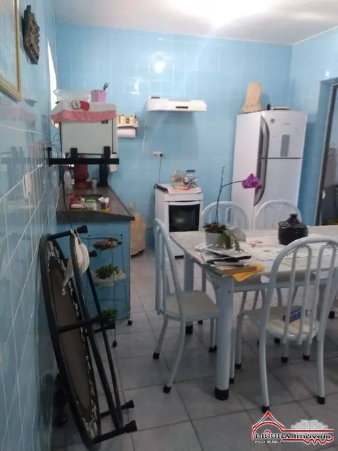 Foto 5 de Casa com 3 quartos à venda, 300m2 em Parque Santo Antônio, Jacarei - SP