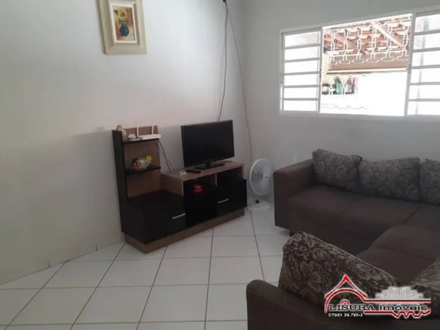 Foto 2 de Casa com 2 quartos à venda, 82m2 em Jardim Santa Marina, Jacarei - SP