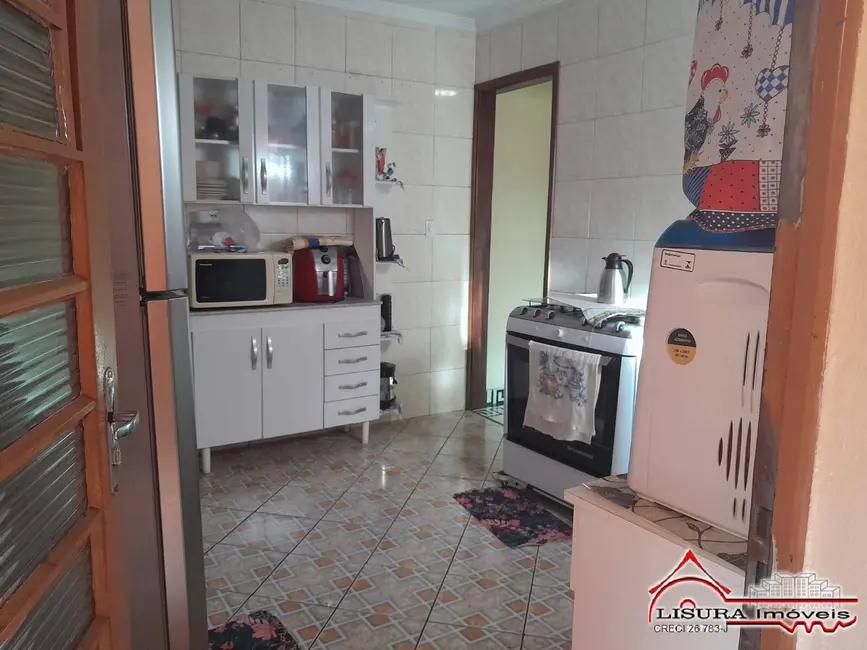 Foto 5 de Casa com 3 quartos à venda, 150m2 em Parque Califórnia, Jacarei - SP