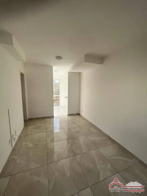 Foto 2 de Casa de Condomínio com 2 quartos à venda, 60m2 em Jardim Colônia, Jacarei - SP