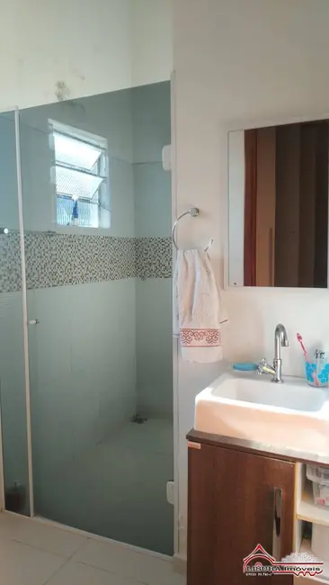 Foto 6 de Chácara com 2 quartos à venda, 200m2 em Veraneio Irajá, Jacarei - SP