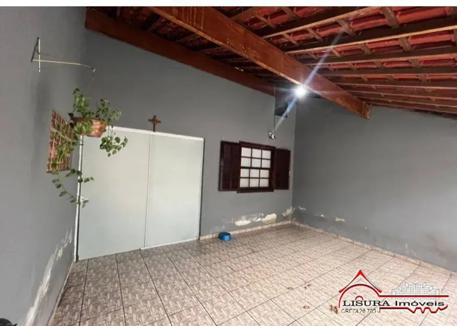 Casa com 2 quartos à venda, 150m2 em Vila Garcia (São Silvestre), Jacarei - SP - imagem 2 Foto 2 de Casa com 2 quartos à venda, 150m2 em Vila Garcia (São Silvestre), Jacarei - SP