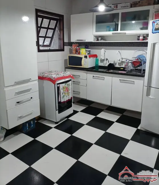 Foto 5 de Casa com 2 quartos à venda, 98m2 em Parque Califórnia, Jacarei - SP