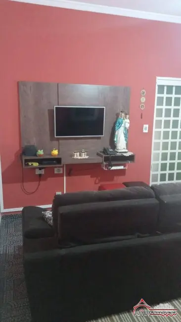 Foto 3 de Casa com 2 quartos à venda, 170m2 em Jardim São Luiz, Jacarei - SP