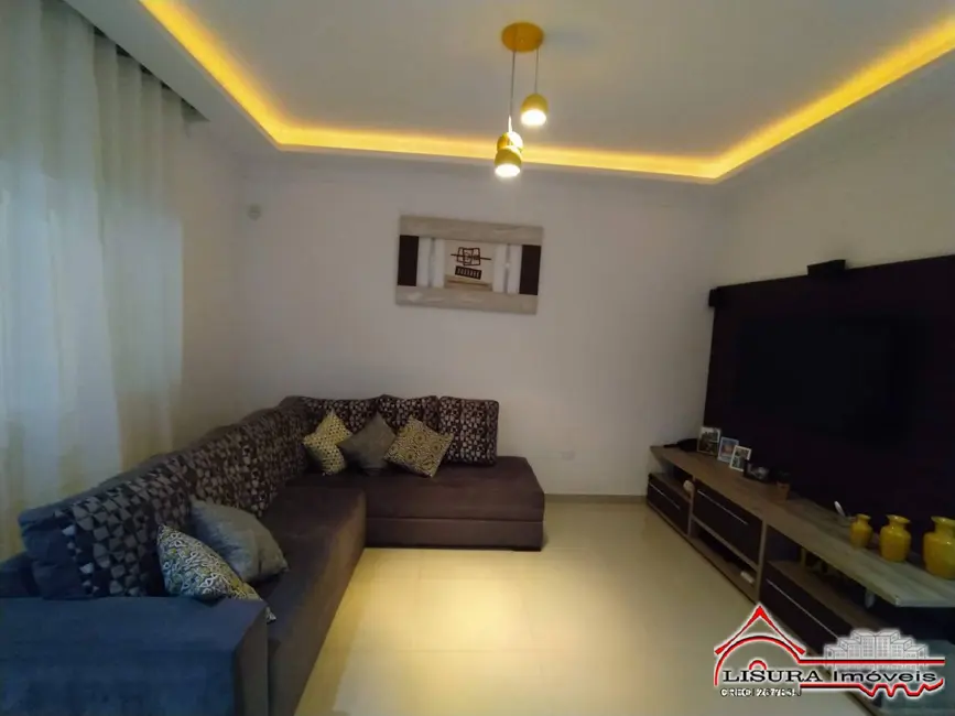 Foto 1 de Casa com 2 quartos à venda, 90m2 em Jardim Califórnia, Jacarei - SP