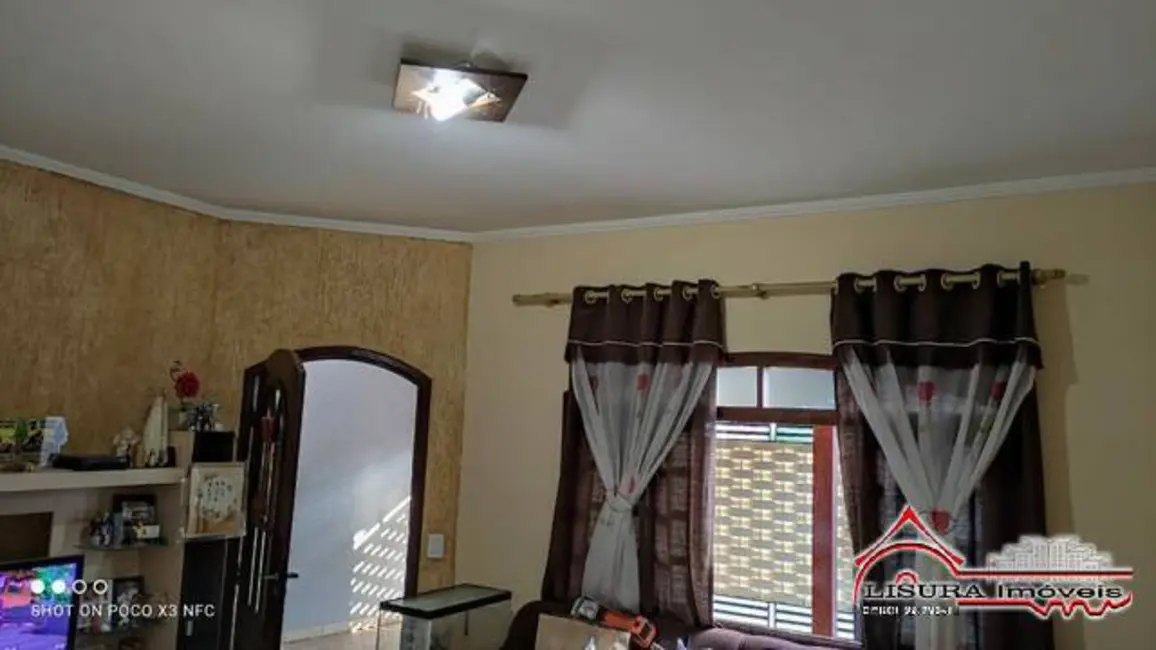 Foto 8 de Casa com 3 quartos à venda, 130m2 em Loteamento Villa Branca, Jacarei - SP