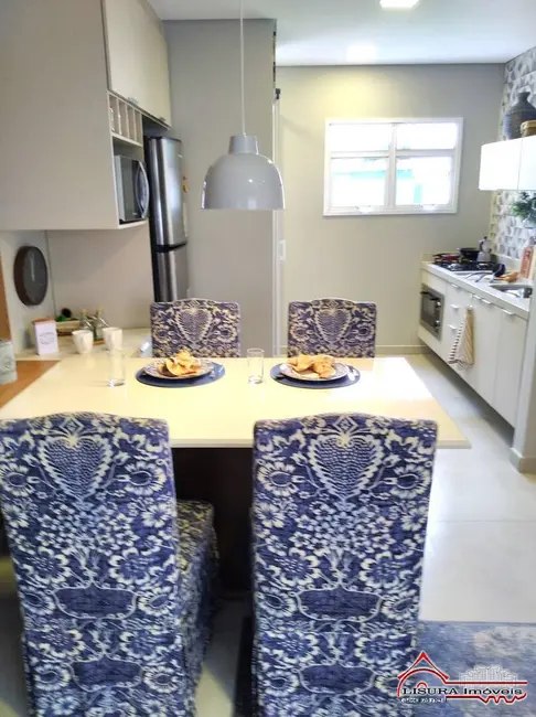 Foto 4 de Apartamento com 2 quartos à venda, 54m2 em Conjunto Habitacional Marinho, Jacarei - SP