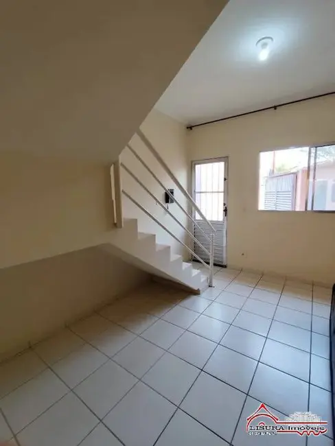 Foto 1 de Casa de Condomínio com 2 quartos à venda, 60m2 em Jardim Santa Marina, Jacarei - SP