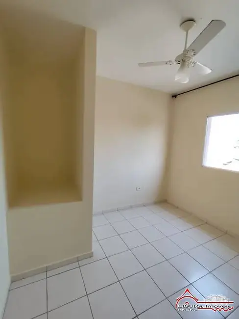Foto 7 de Casa de Condomínio com 2 quartos à venda, 60m2 em Jardim Santa Marina, Jacarei - SP
