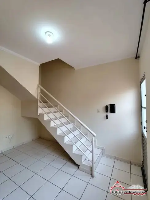 Foto 3 de Casa de Condomínio com 2 quartos à venda, 60m2 em Jardim Santa Marina, Jacarei - SP