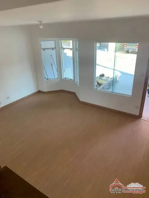 Foto 5 de Casa de Condomínio com 3 quartos à venda, 172m2 em Parque Santo Antônio, Jacarei - SP