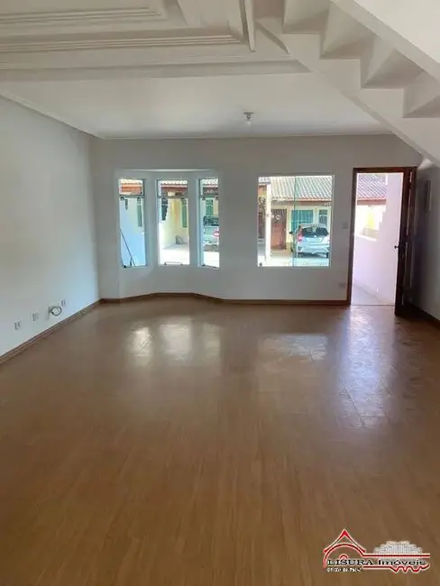 Foto 2 de Casa de Condomínio com 3 quartos à venda, 172m2 em Parque Santo Antônio, Jacarei - SP