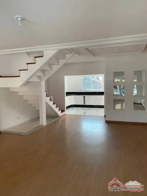 Foto 3 de Casa de Condomínio com 3 quartos à venda, 172m2 em Parque Santo Antônio, Jacarei - SP