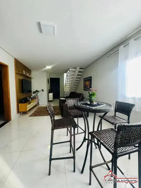 Foto 5 de Casa de Condomínio com 3 quartos à venda, 200m2 em Condomínio Residencial Fogaça, Jacarei - SP