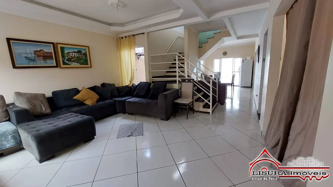 Foto 3 de Casa com 3 quartos à venda, 210m2 em Loteamento Villa Branca, Jacarei - SP