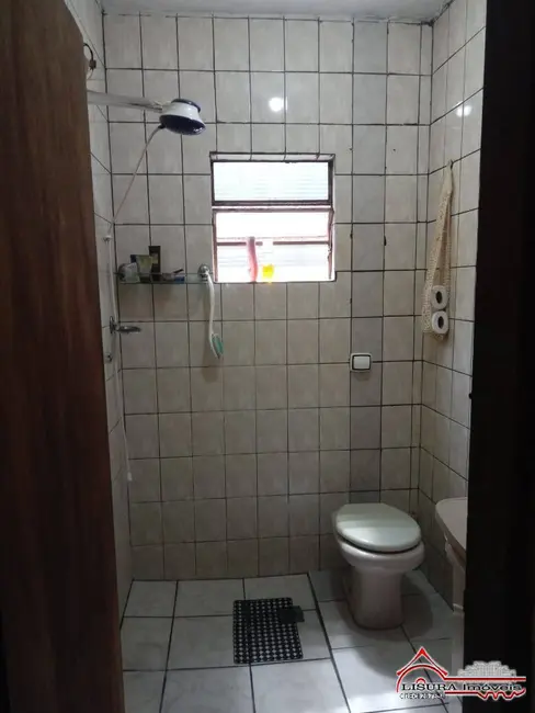 Foto 3 de Casa com 2 quartos à venda, 120m2 em Vila Zezé, Jacarei - SP