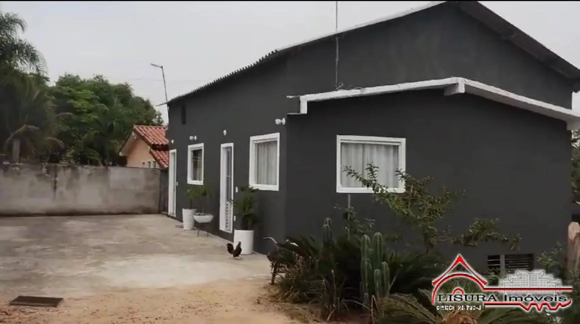 Foto 1 de Chácara com 2 quartos à venda, 310m2 em Chácaras Rurais Guararema, Jacarei - SP