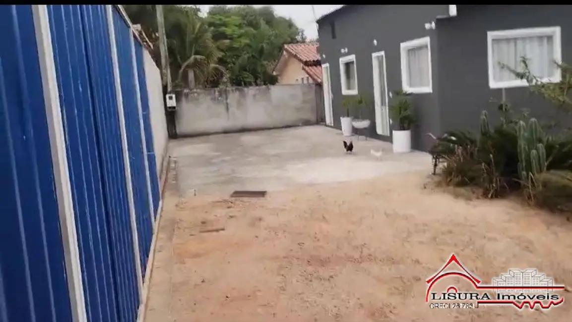 Foto 2 de Chácara com 2 quartos à venda, 310m2 em Chácaras Rurais Guararema, Jacarei - SP