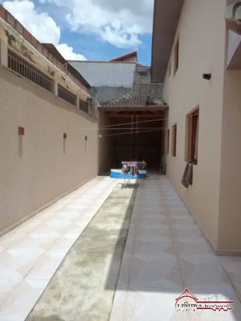 Foto 6 de Casa com 4 quartos à venda, 190m2 em Jardim Bela Vista, Jacarei - SP