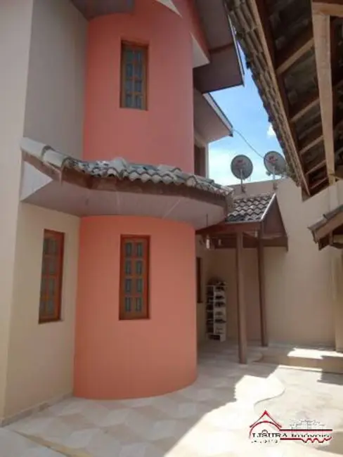 Foto 4 de Casa com 4 quartos à venda, 190m2 em Jardim Bela Vista, Jacarei - SP