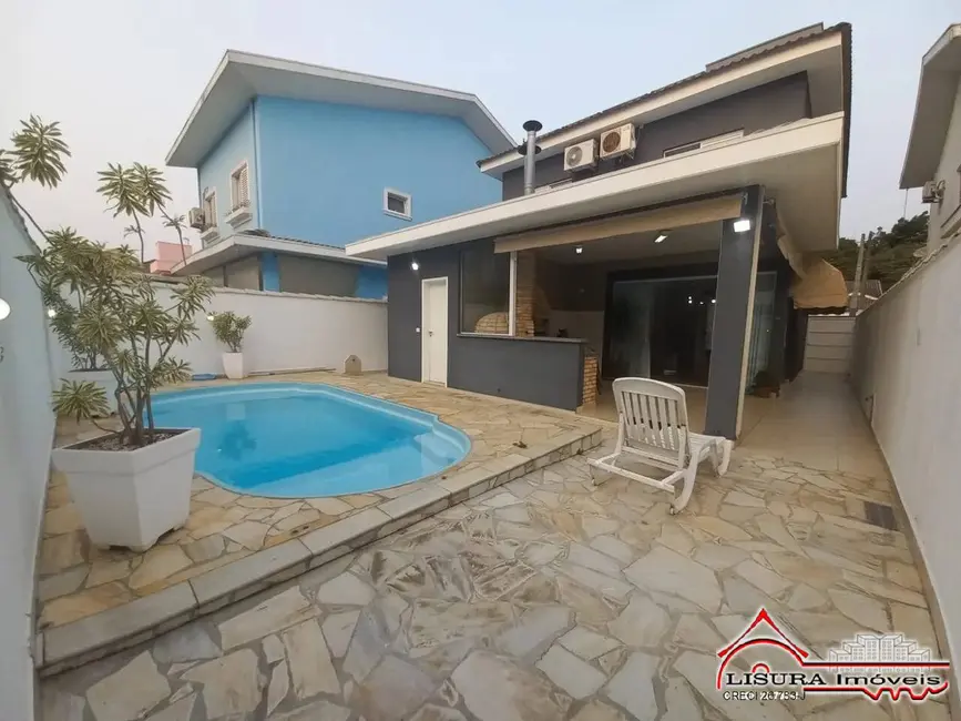 Foto 1 de Casa de Condomínio com 3 quartos à venda, 250m2 em Parque Califórnia, Jacarei - SP
