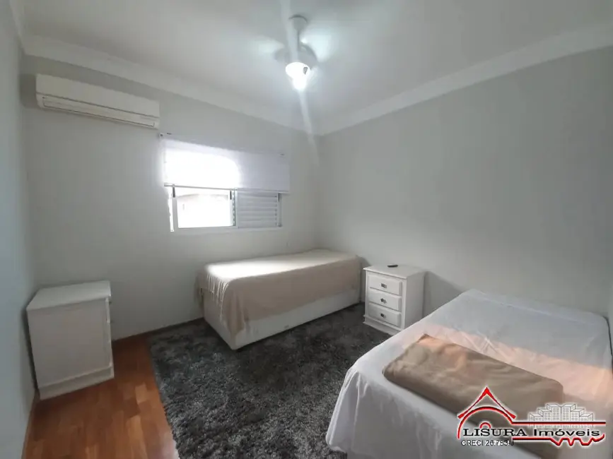 Foto 7 de Casa de Condomínio com 3 quartos à venda, 250m2 em Parque Califórnia, Jacarei - SP