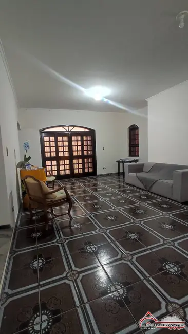 Foto 6 de Casa com 4 quartos à venda, 368m2 em Jardim Santa Maria, Jacarei - SP