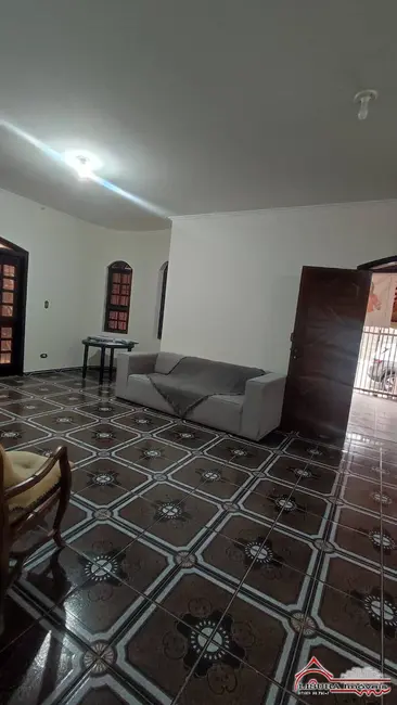 Foto 5 de Casa com 4 quartos para alugar, 368m2 em Jardim Santa Maria, Jacarei - SP