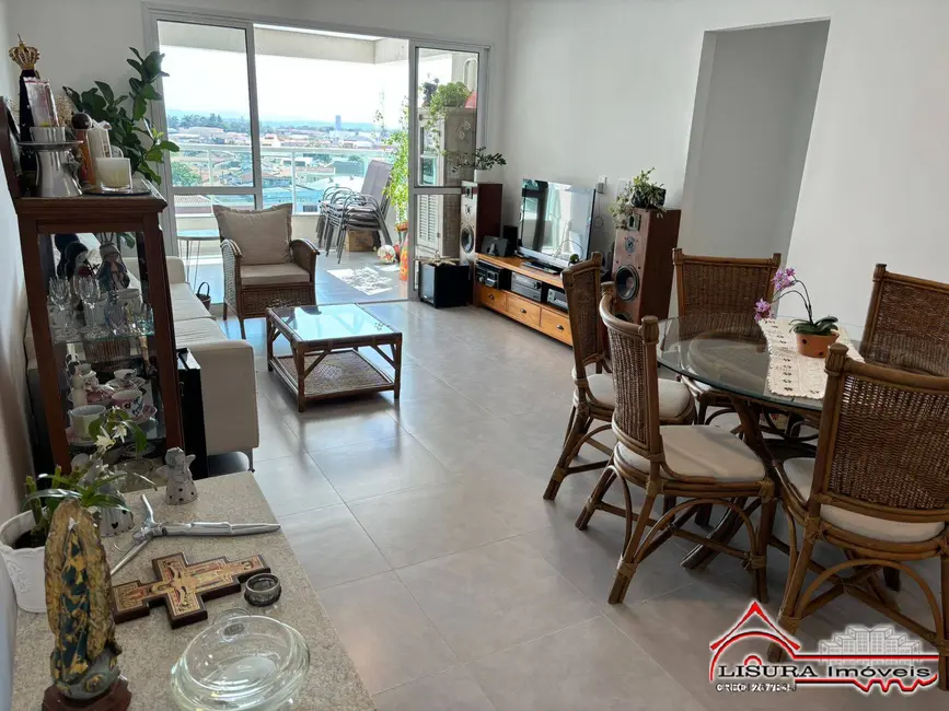 Foto 3 de Apartamento com 3 quartos à venda, 102m2 em Vila Aprazível, Jacarei - SP