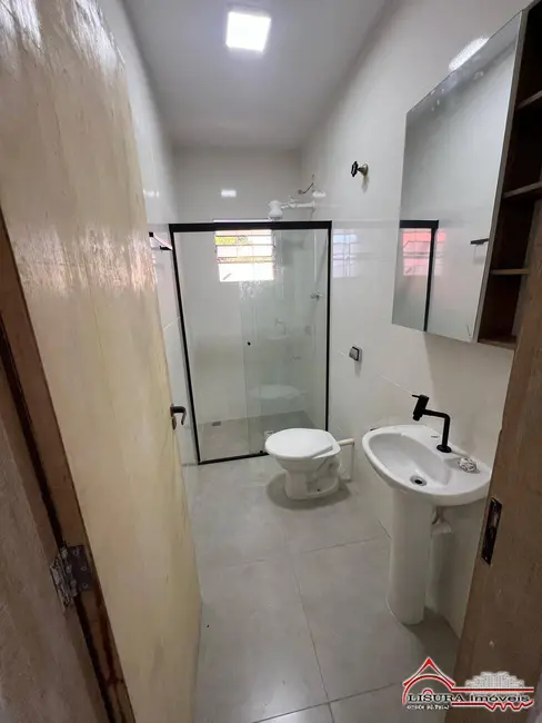 Foto 6 de Casa à venda, 250m2 em Cidade Jardim, Jacarei - SP