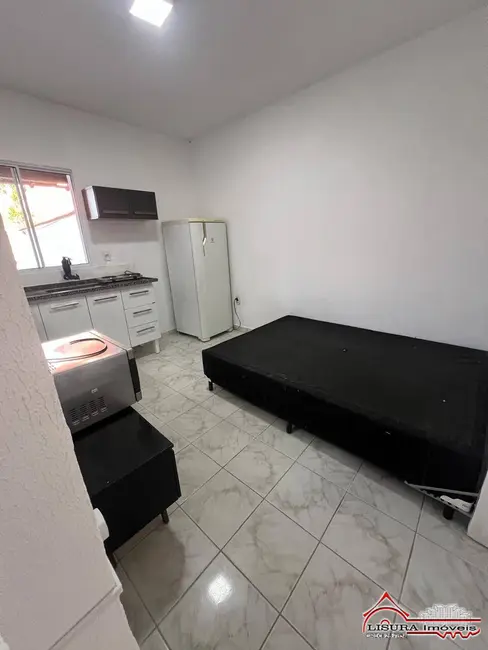Foto 4 de Casa à venda, 250m2 em Cidade Jardim, Jacarei - SP