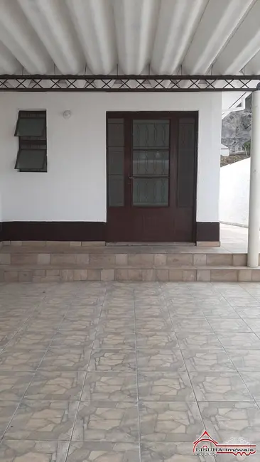 Foto 4 de Casa com 2 quartos à venda, 117m2 em Parque Califórnia, Jacarei - SP