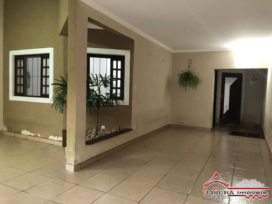 Foto 1 de Casa com 3 quartos à venda, 235m2 em Loteamento Villa Branca, Jacarei - SP