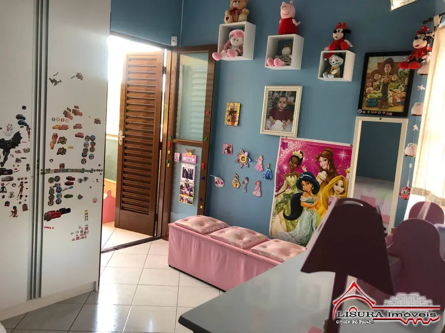 Foto 8 de Casa com 3 quartos à venda, 235m2 em Loteamento Villa Branca, Jacarei - SP