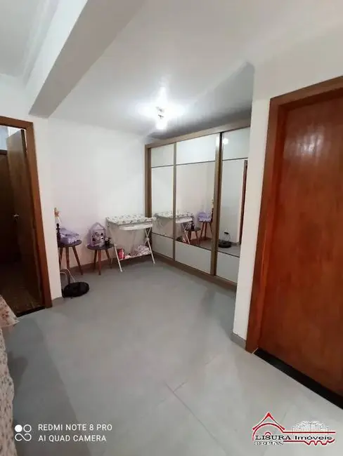 Foto 5 de Casa com 2 quartos à venda, 90m2 em Parque Califórnia, Jacarei - SP