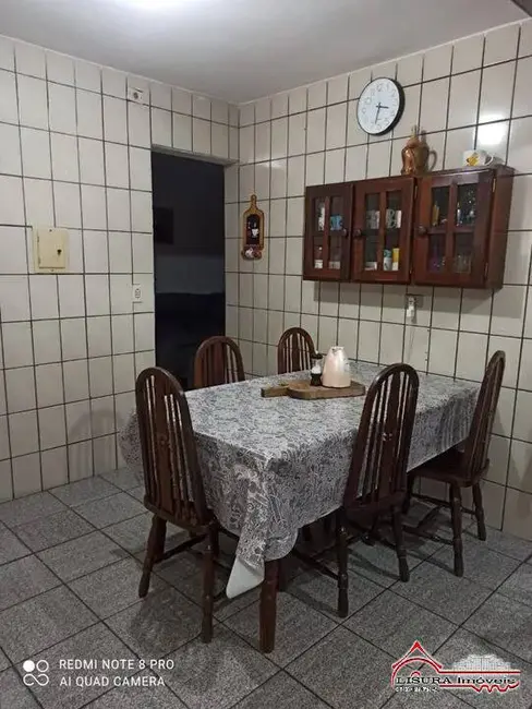 Foto 4 de Casa com 2 quartos à venda, 90m2 em Parque Califórnia, Jacarei - SP
