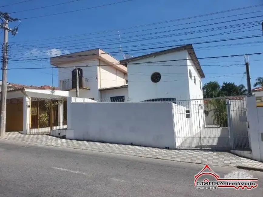 Foto 1 de Casa com 3 quartos à venda, 300m2 em Jardim Jacinto, Jacarei - SP