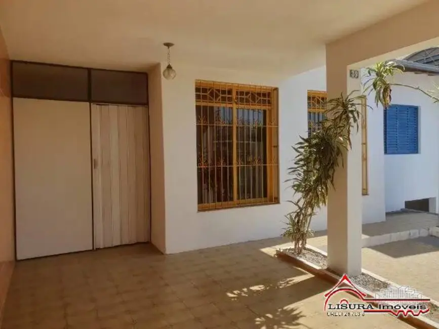 Foto 3 de Casa com 3 quartos à venda, 300m2 em Jardim Jacinto, Jacarei - SP