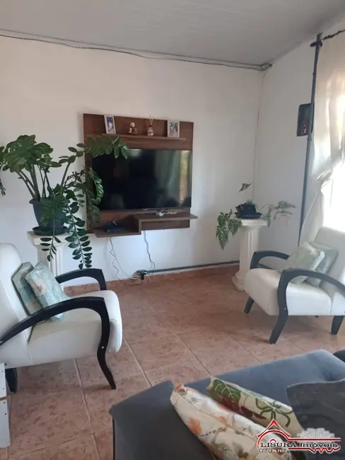 Foto 3 de Chácara com 4 quartos à venda, 1000m2 em Chácaras Santa Maria, Jacarei - SP