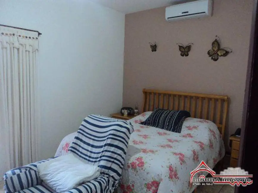 Foto 7 de Casa com 4 quartos à venda, 338m2 em Jardim Santa Maria, Jacarei - SP