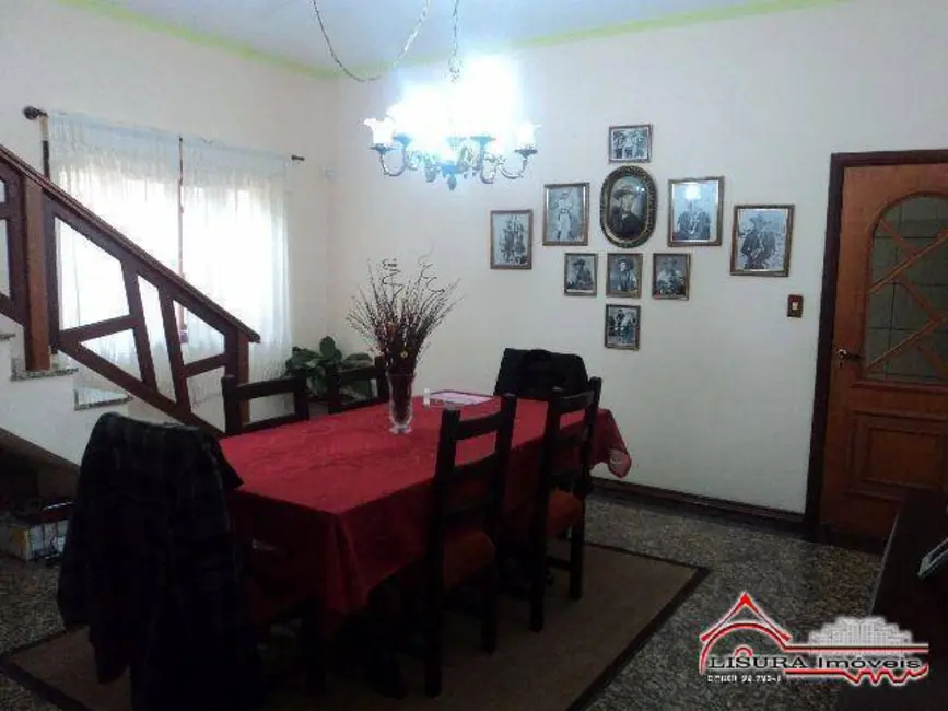 Foto 8 de Casa com 4 quartos à venda, 338m2 em Jardim Santa Maria, Jacarei - SP