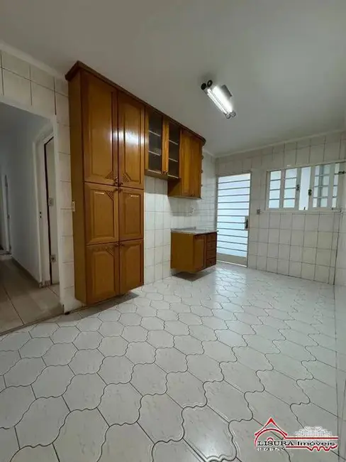 Foto 3 de Casa com 3 quartos à venda em Vila Martinez, Jacarei - SP
