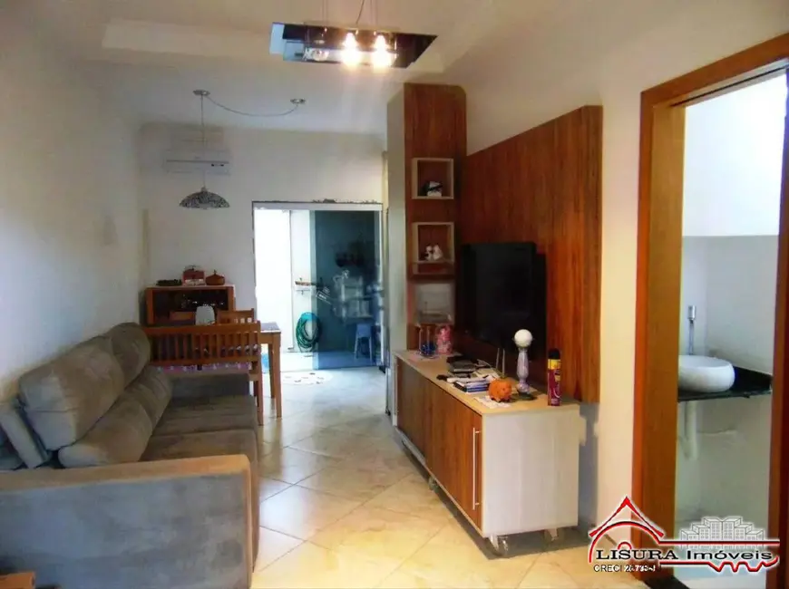Foto 3 de Casa de Condomínio com 2 quartos à venda, 92m2 em Jardim Califórnia, Jacarei - SP