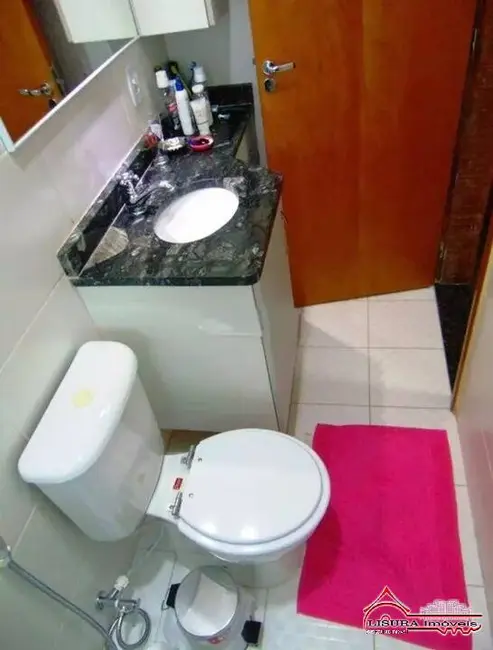 Foto 9 de Casa de Condomínio com 2 quartos à venda, 92m2 em Jardim Califórnia, Jacarei - SP