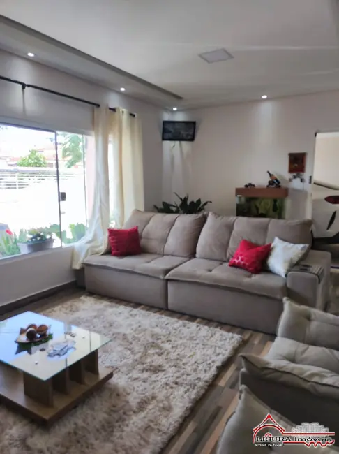 Foto 8 de Casa com 2 quartos à venda, 240m2 em Centro, Jacarei - SP